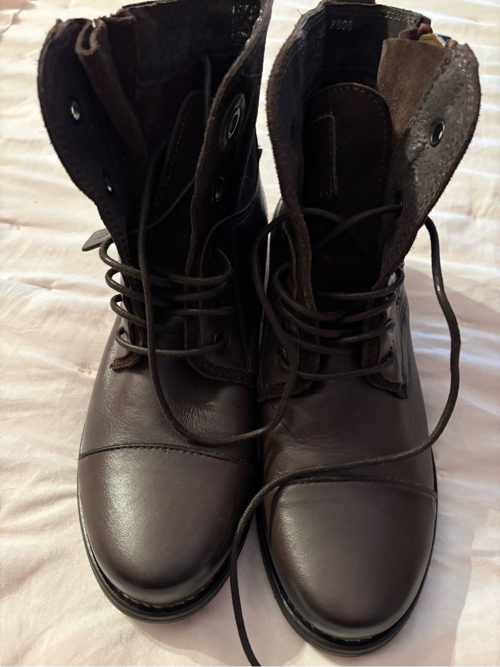 Brown Leather Lace-Up boots